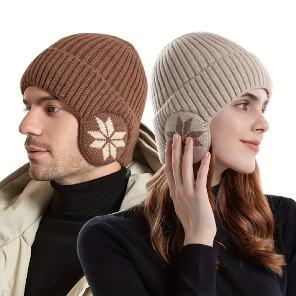 Cozy Winter Hat with Snowflake Pattern and Plush Lining for Extra Warmth and Ear Protection